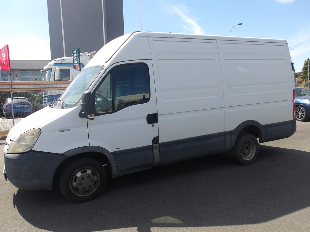 iveco-daily-3-0jtd-spolehlivy-vuz - 3