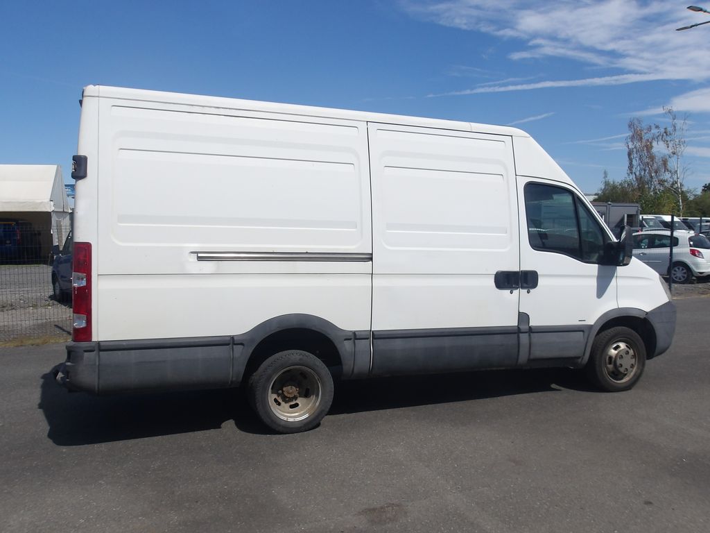 iveco-daily-3-0jtd-spolehlivy-vuz - 7