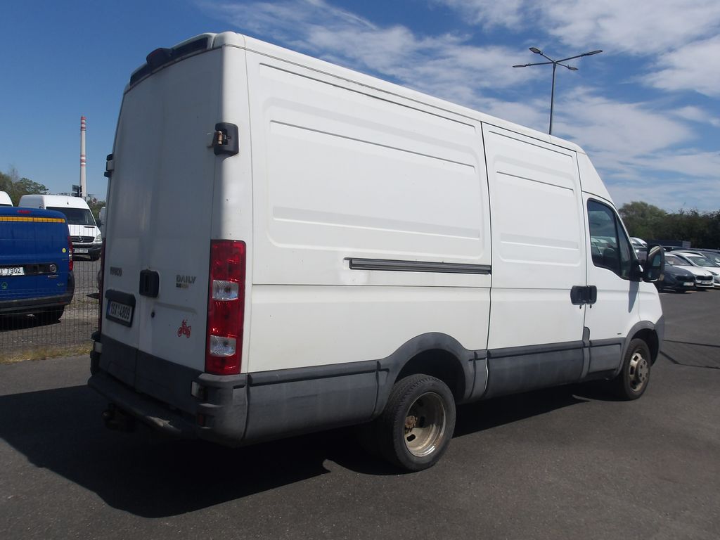 iveco-daily-3-0jtd-spolehlivy-vuz - 8