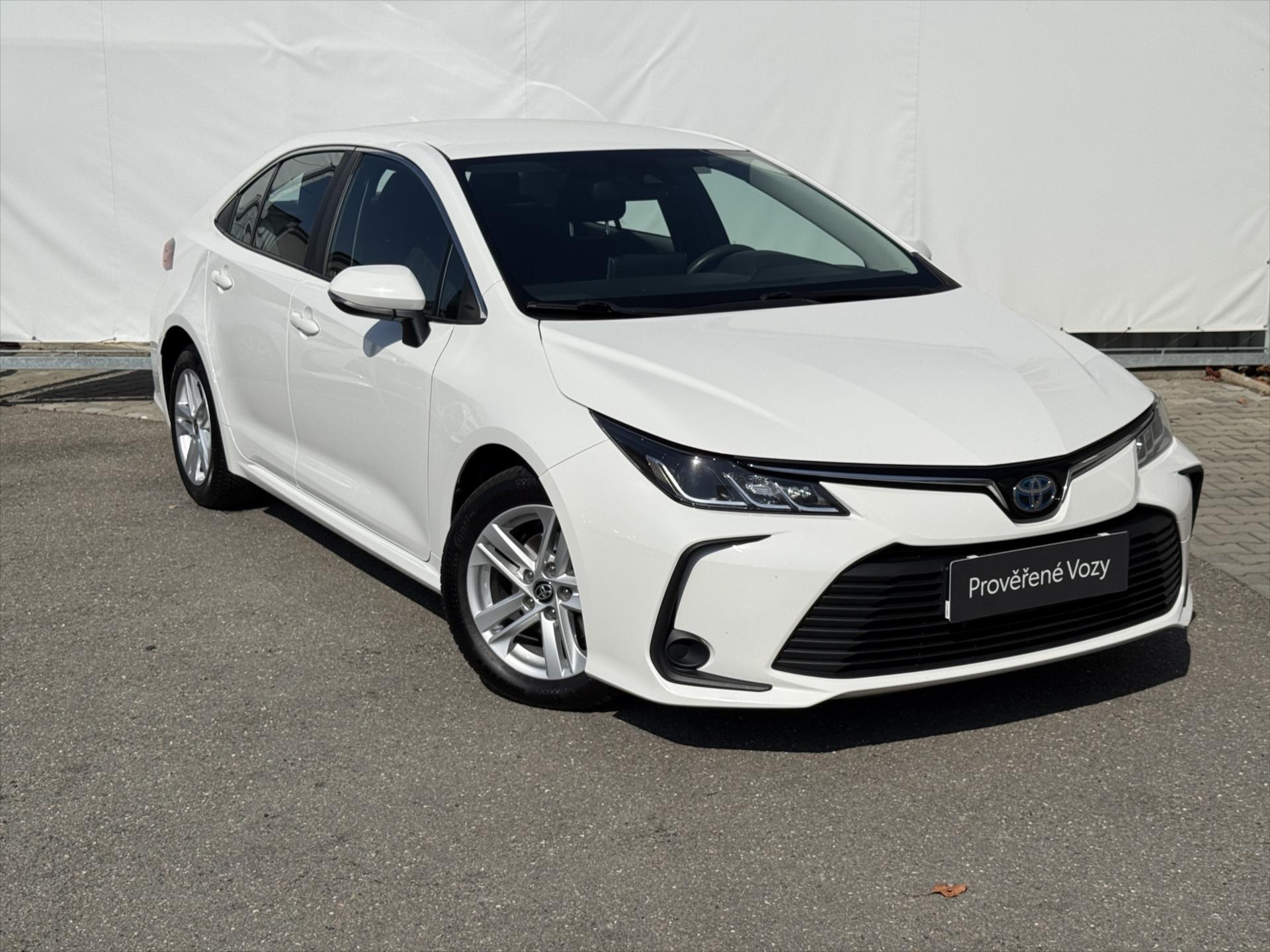 toyota-corolla-1-8-active-hybrid - 2
