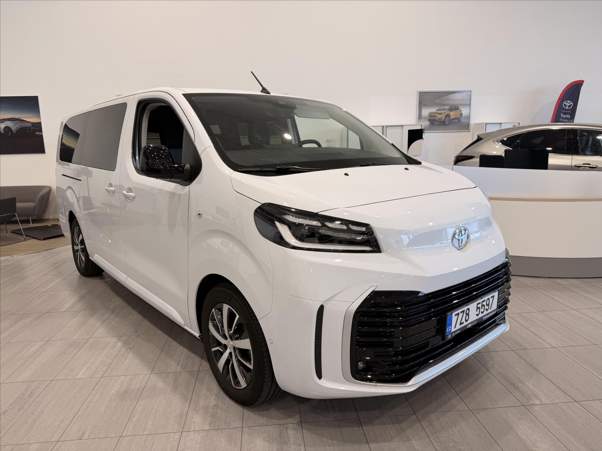 toyota-proace-verso-2-0-l2-family-8s-2-0l-diesel-177hp - 6