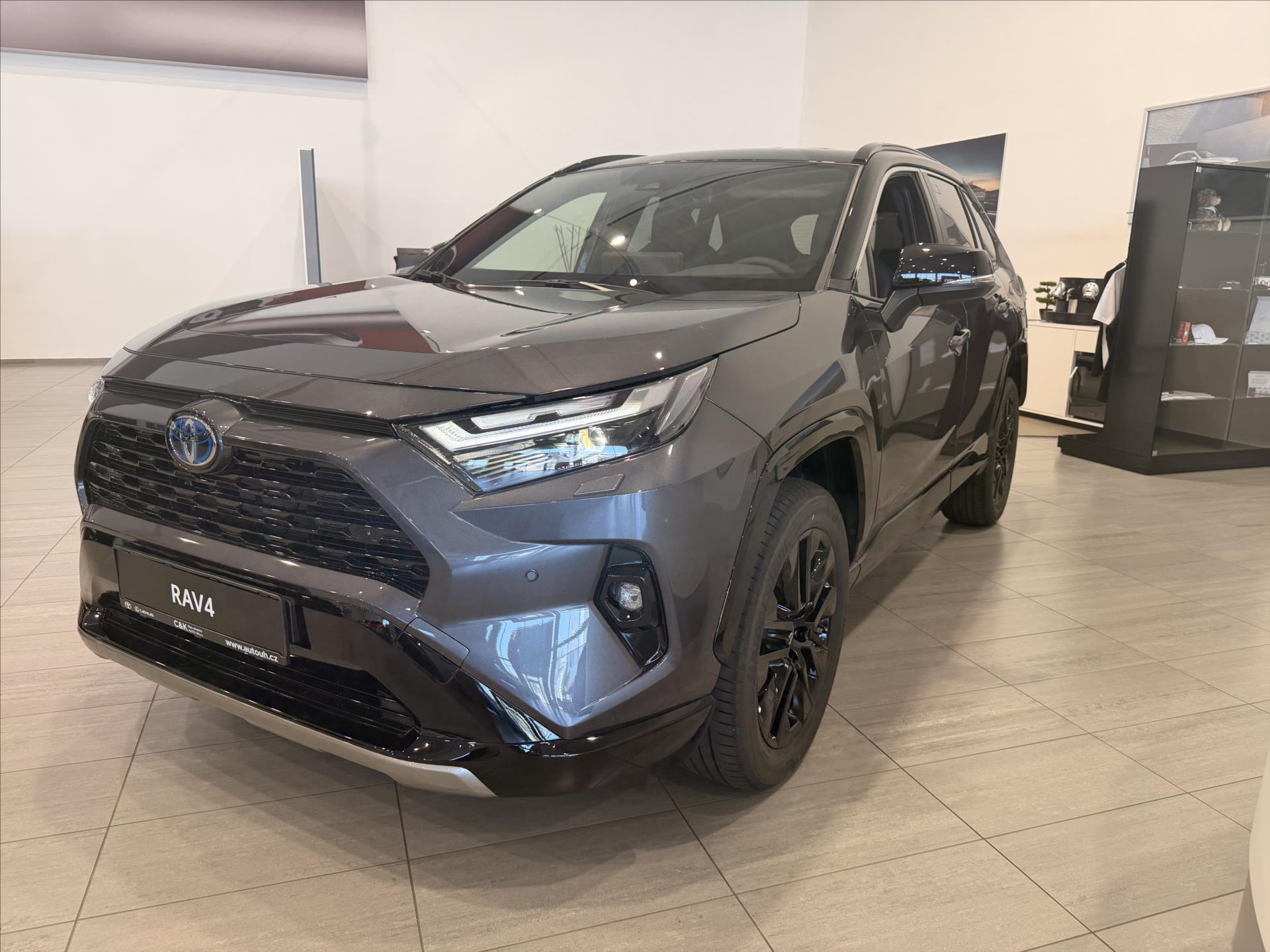 Toyota RAV4 2,5 Selection  2.5 Hybrid 218k