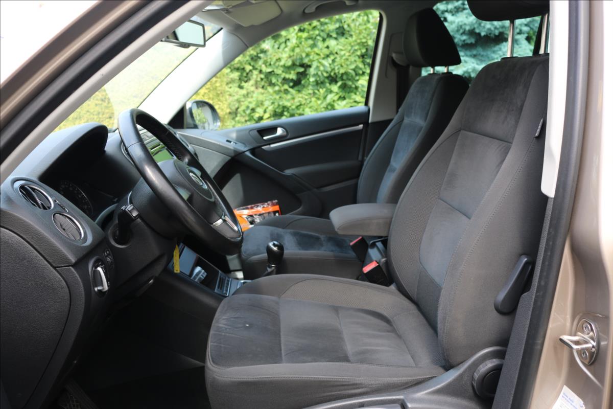 volkswagen-tiguan-2-0-4x4-cr-tazne - 8