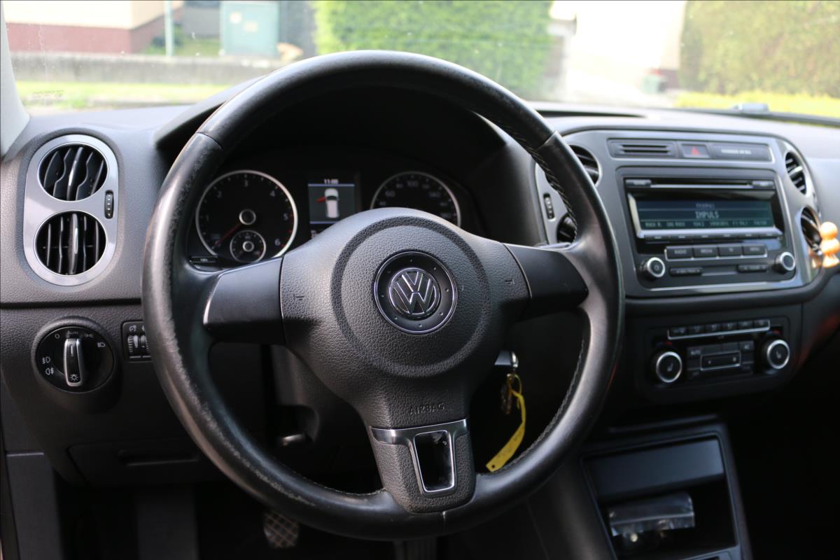 volkswagen-tiguan-2-0-4x4-cr-tazne - 9