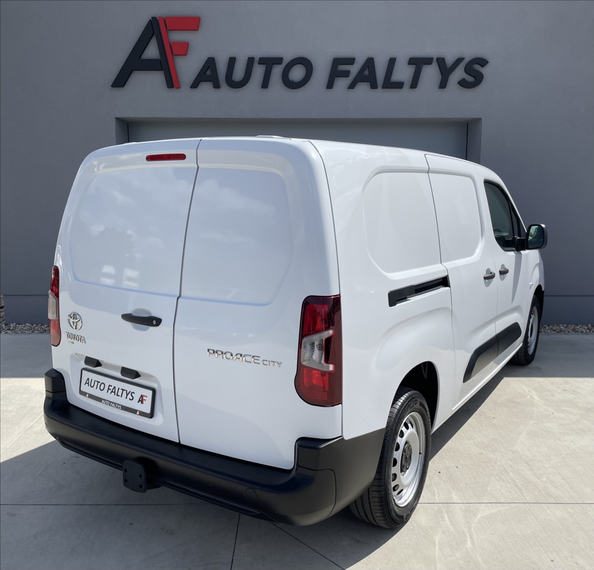 toyota-proace-1-5-d-75kw-cr-1-majitel - 2