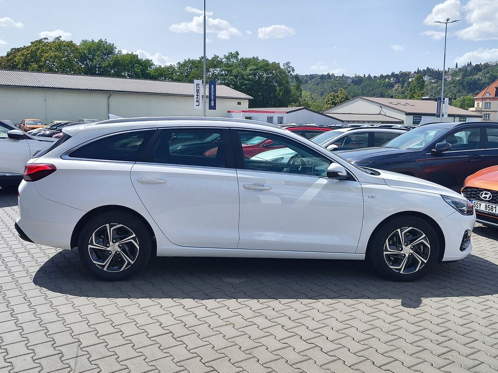 hyundai-i30-1-5-t-gdi-117kw-smart-dct - 3