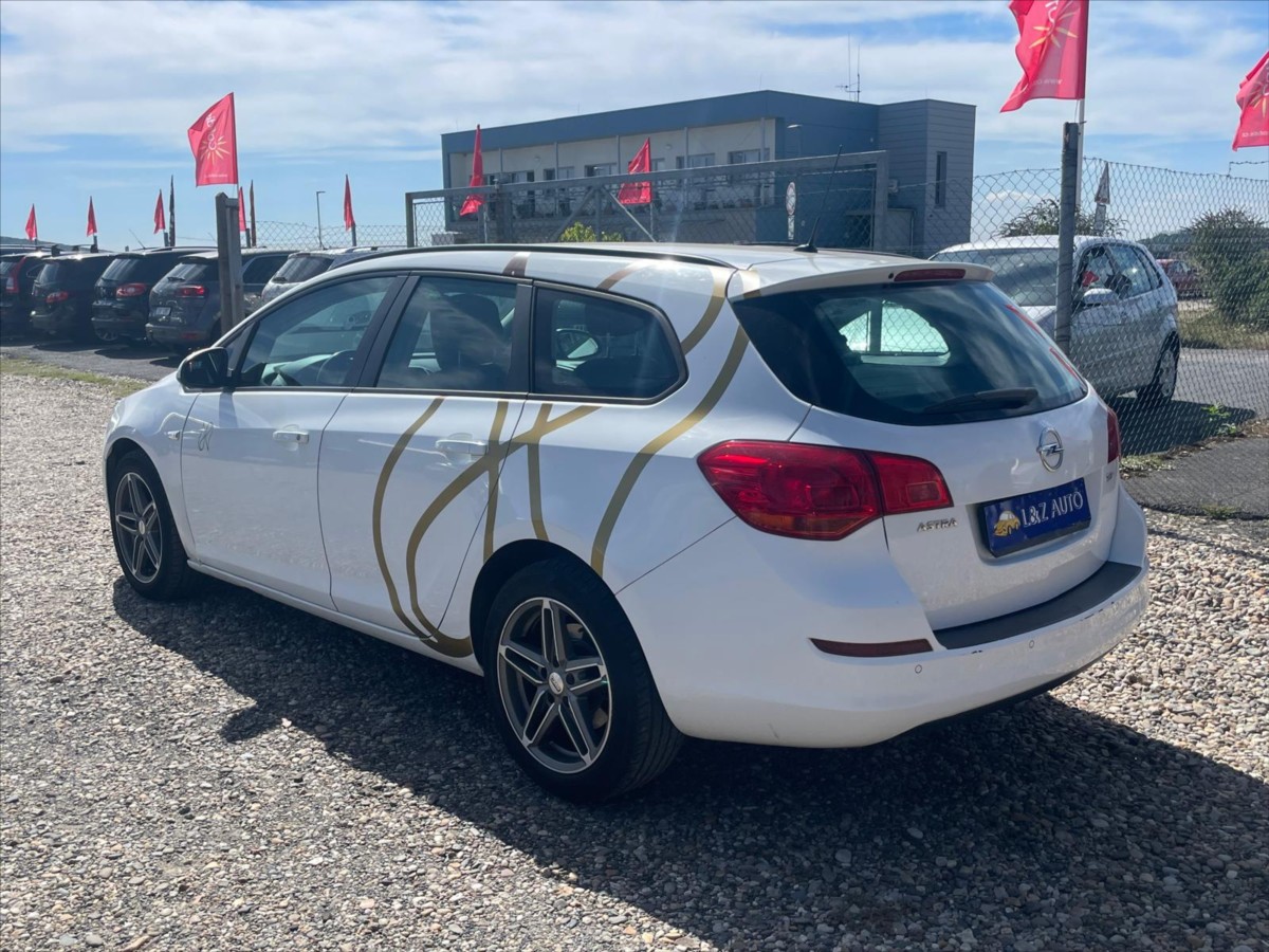 opel-astra-1-7-cdti - 3