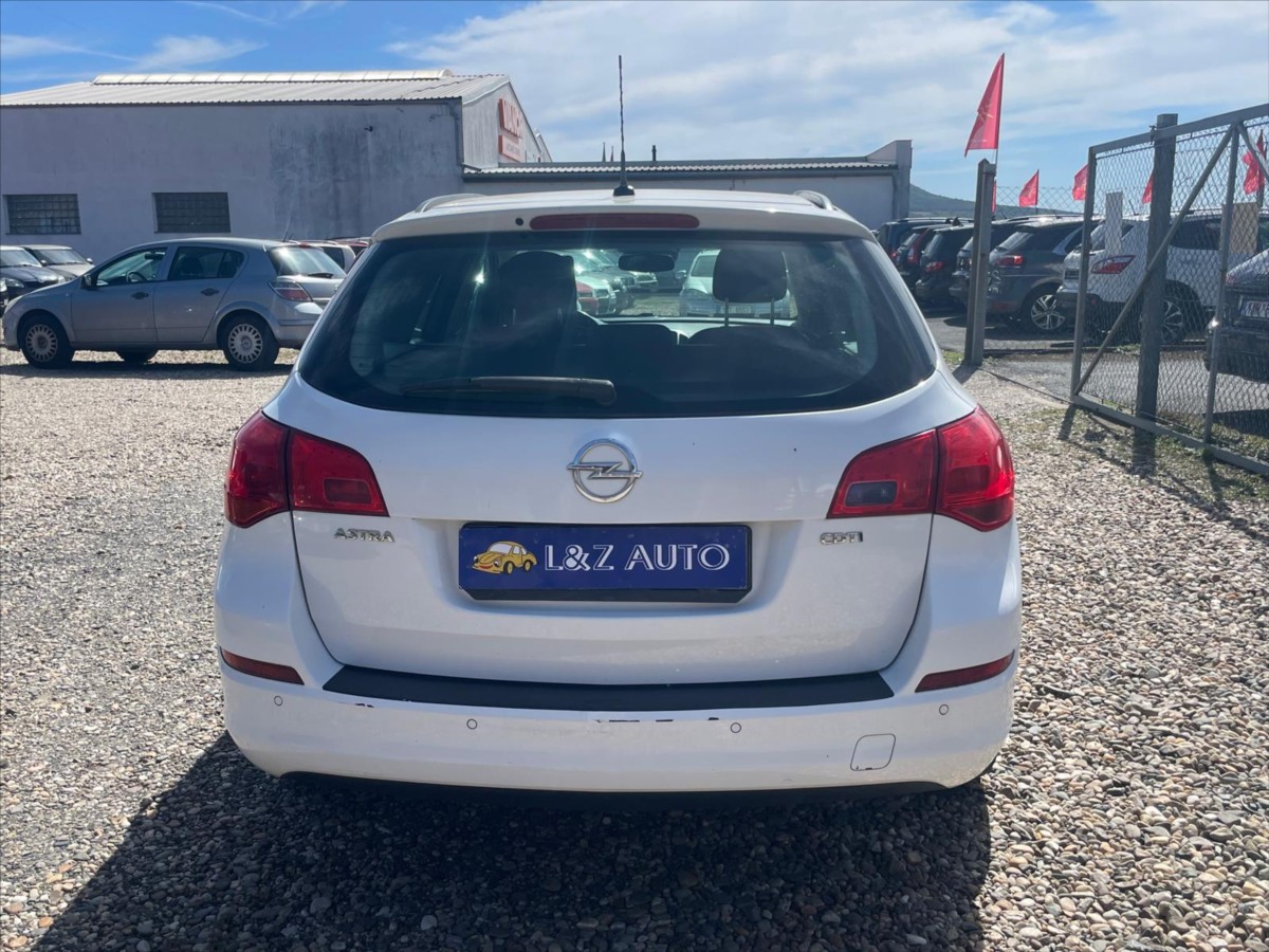 opel-astra-1-7-cdti - 4
