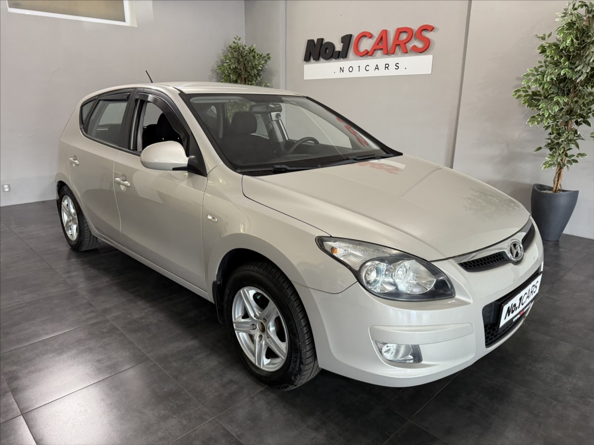 hyundai-i30-1-4-i-klimatizace-tazne-alu - 1