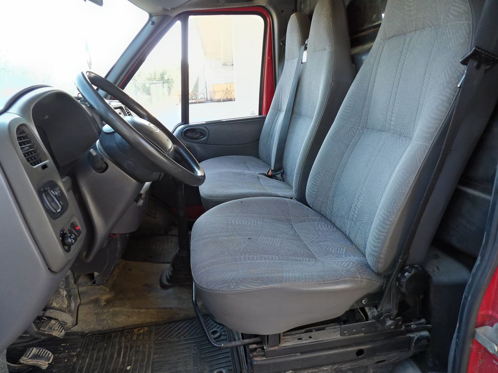 ford-transit-2-0tddi-73kw-300s-tazne - 7