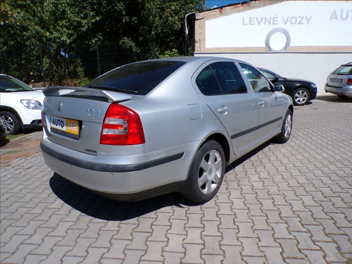 skoda-octavia-1-9-tdi-digi-klima - 4