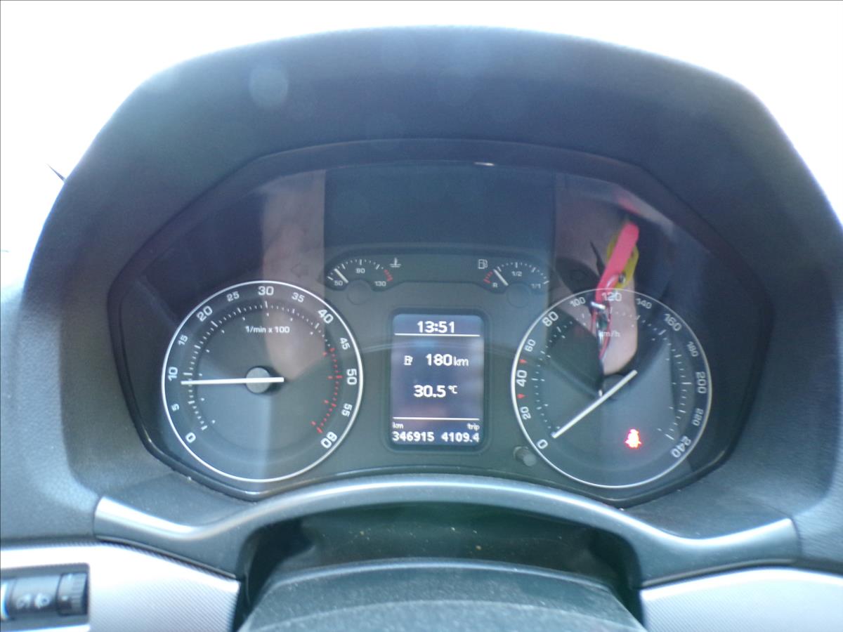 skoda-octavia-1-9-tdi-digi-klima - 6