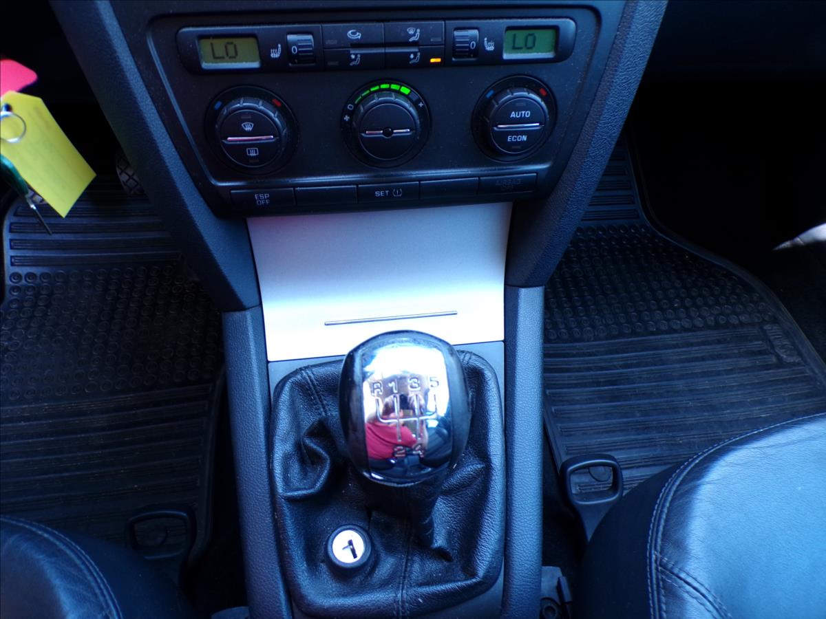 skoda-octavia-1-9-tdi-digi-klima - 8