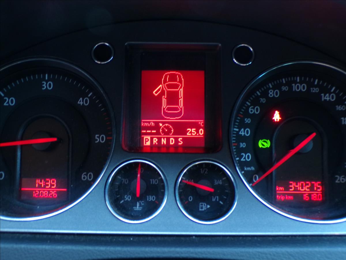 volkswagen-passat-2-0-tdi-125kw-automat-xenon - 7