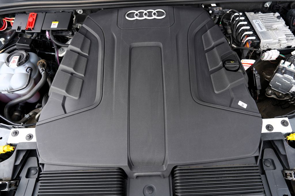 audi-q7-50-tdi-q-360-20-sline-dph - 9