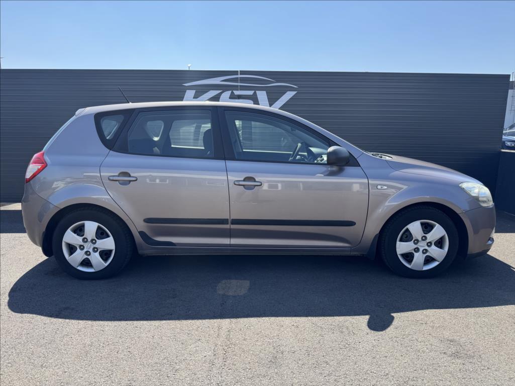 kia-ceed-1-4 - 4