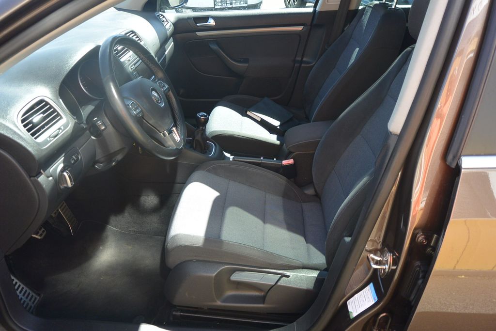 volkswagen-golf-1-2tsi-style-pano-navi - 9