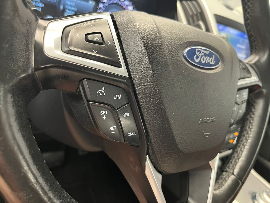 ford-galaxy-110-kw-tazne-7mist-po-servise - 9