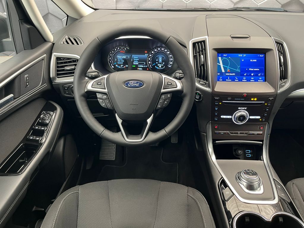 ford-s-max-2-5-hev-titanium-7mist - 6