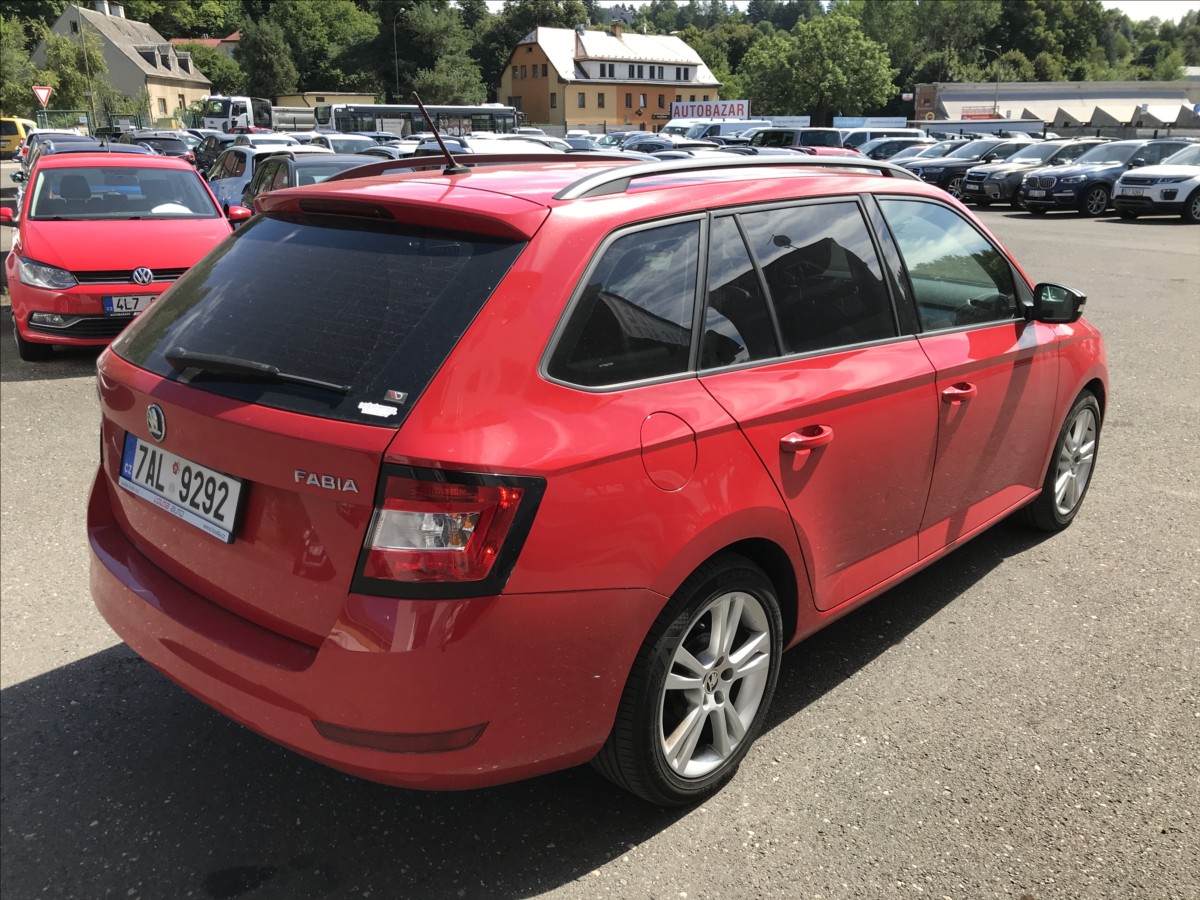skoda-fabia-1-0-mpi-55kw-combi - 5