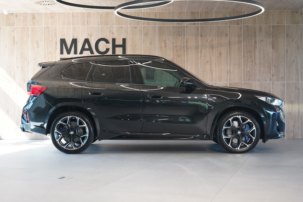 bmw-x1-m35i-xdrive-panorama-head-up - 6