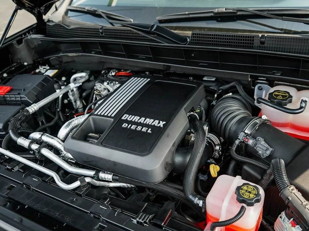 gmc-sierra-1500-denali-3-0-duramax-diesel - 6