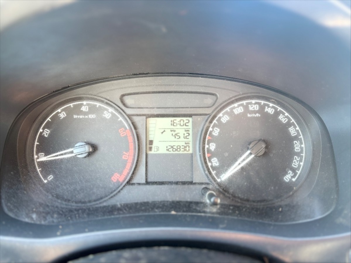 skoda-fabia-1-2 - 9