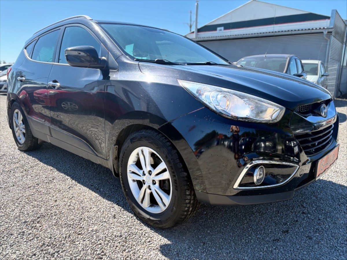 hyundai-ix35-2-0-crdi-4x4 - 1