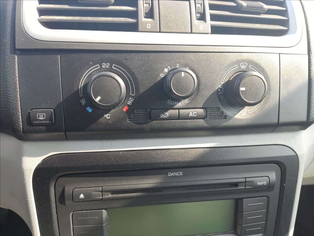 skoda-roomster-1-4-lpg - 9