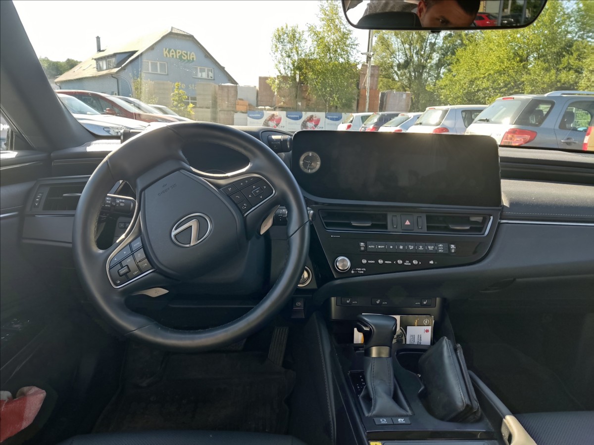 lexus-es-300h-2-5-es - 6