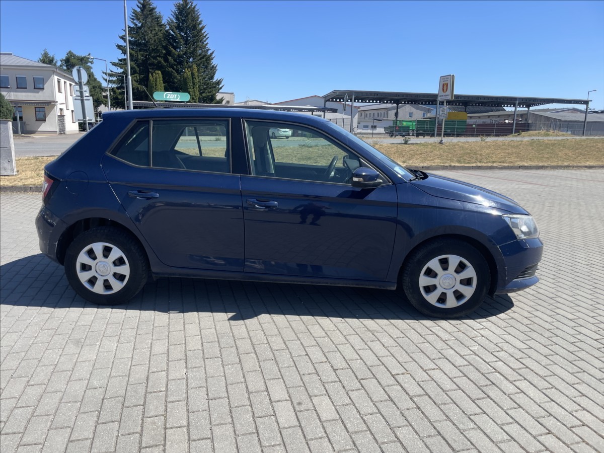 skoda-fabia-1-0-mpi-44kw-klima-euro6-bez-koroze - 4
