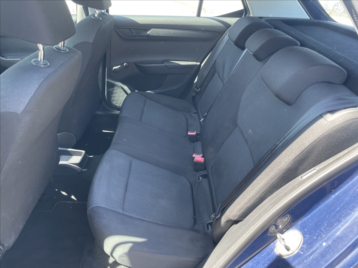 skoda-fabia-1-0-mpi-44kw-klima-euro6-bez-koroze - 7