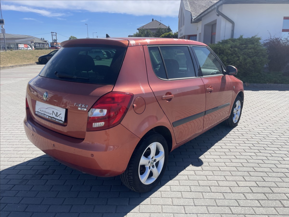 skoda-fabia-1-4-i-16v-klima-elegance-klimatronic-esp-tempomat - 3