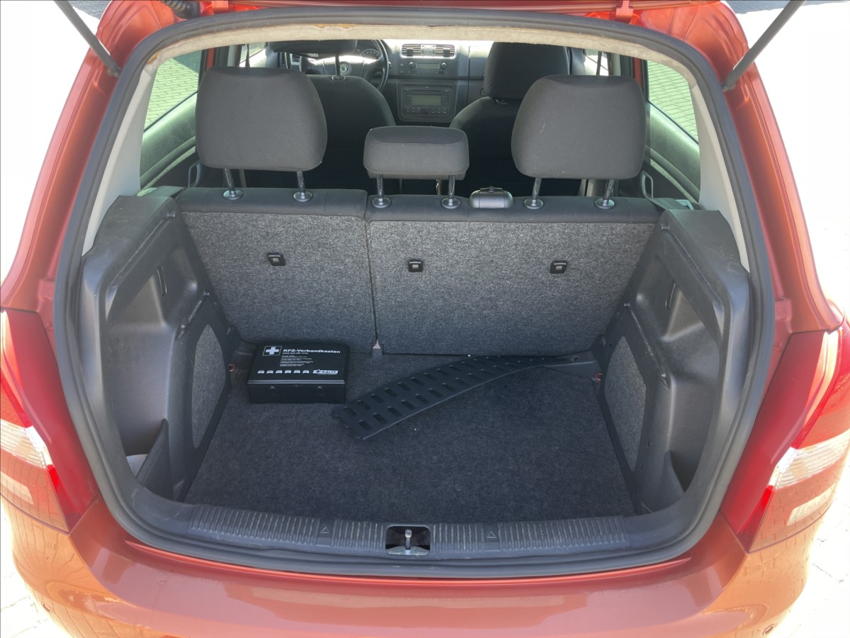 skoda-fabia-1-4-i-16v-klima-elegance-klimatronic-esp-tempomat - 8