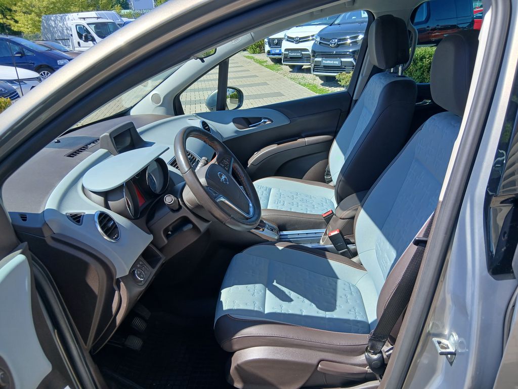 opel-meriva-1-4-t-88kw-cosmo-6mt-1-maj-cr - 9
