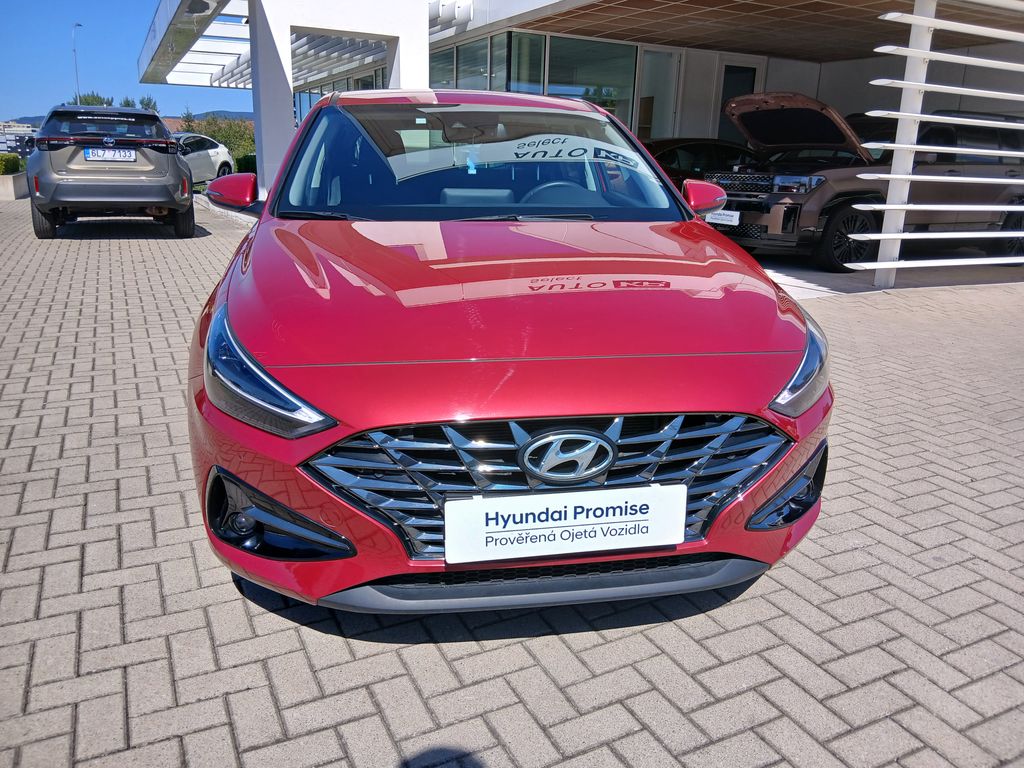 hyundai-i30-1-5-t-gdi-160k-family-smart - 8