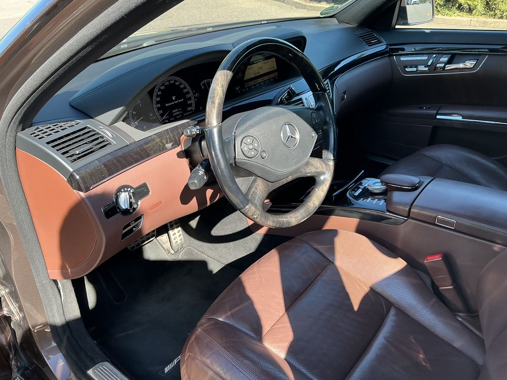mercedes-benz-tridy-s-350-d-amg-4matic - 8