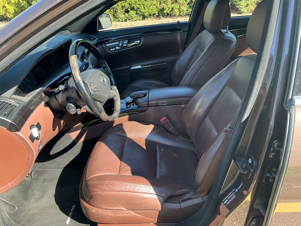 mercedes-benz-tridy-s-350-d-amg-4matic - 9