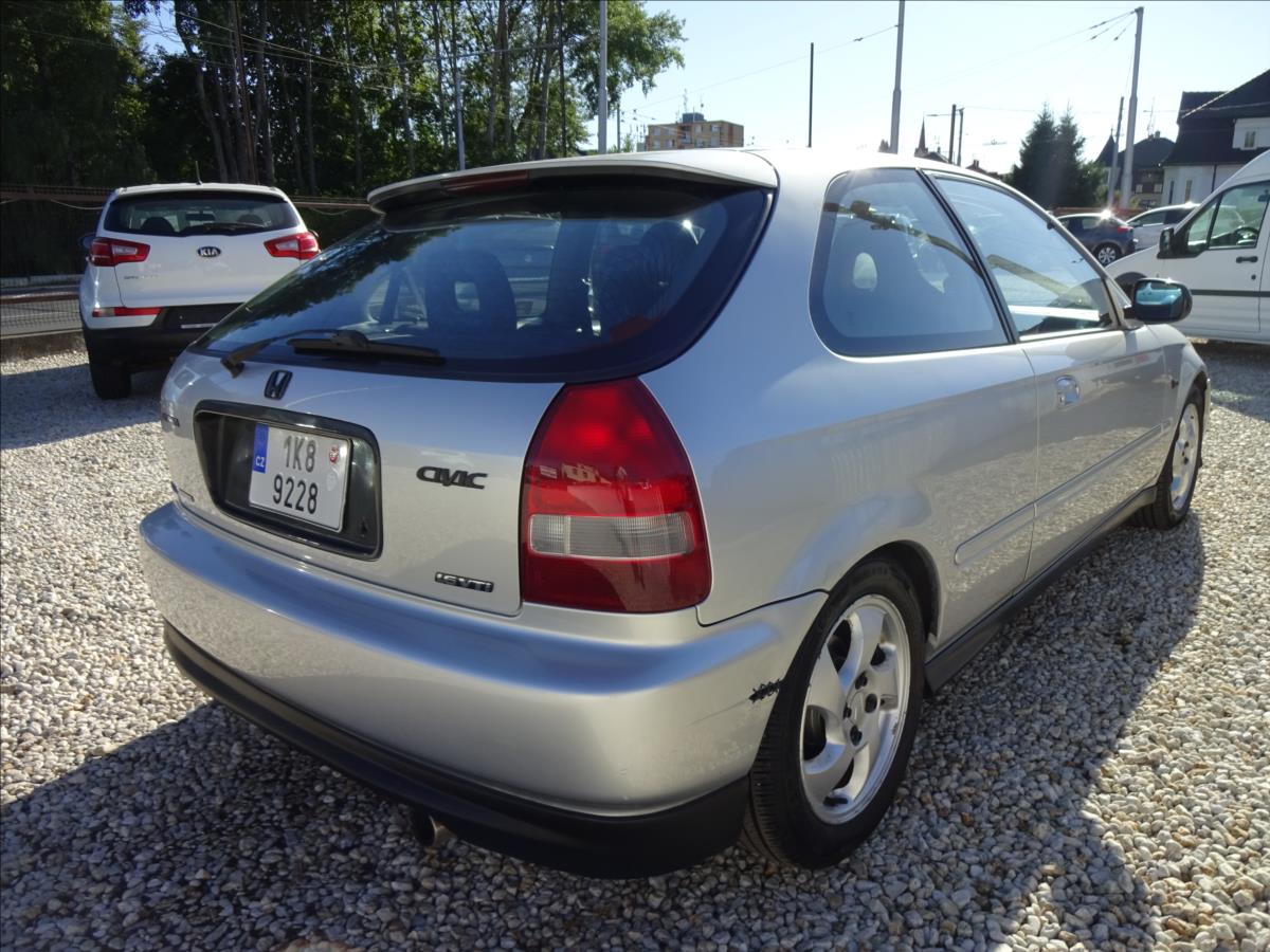 honda-civic-1-6vti-118kw - 6