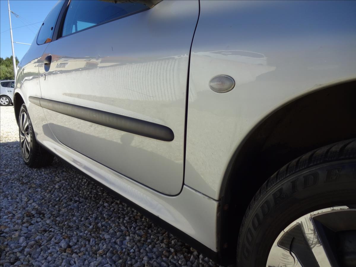 peugeot-206-1-1-i - 9