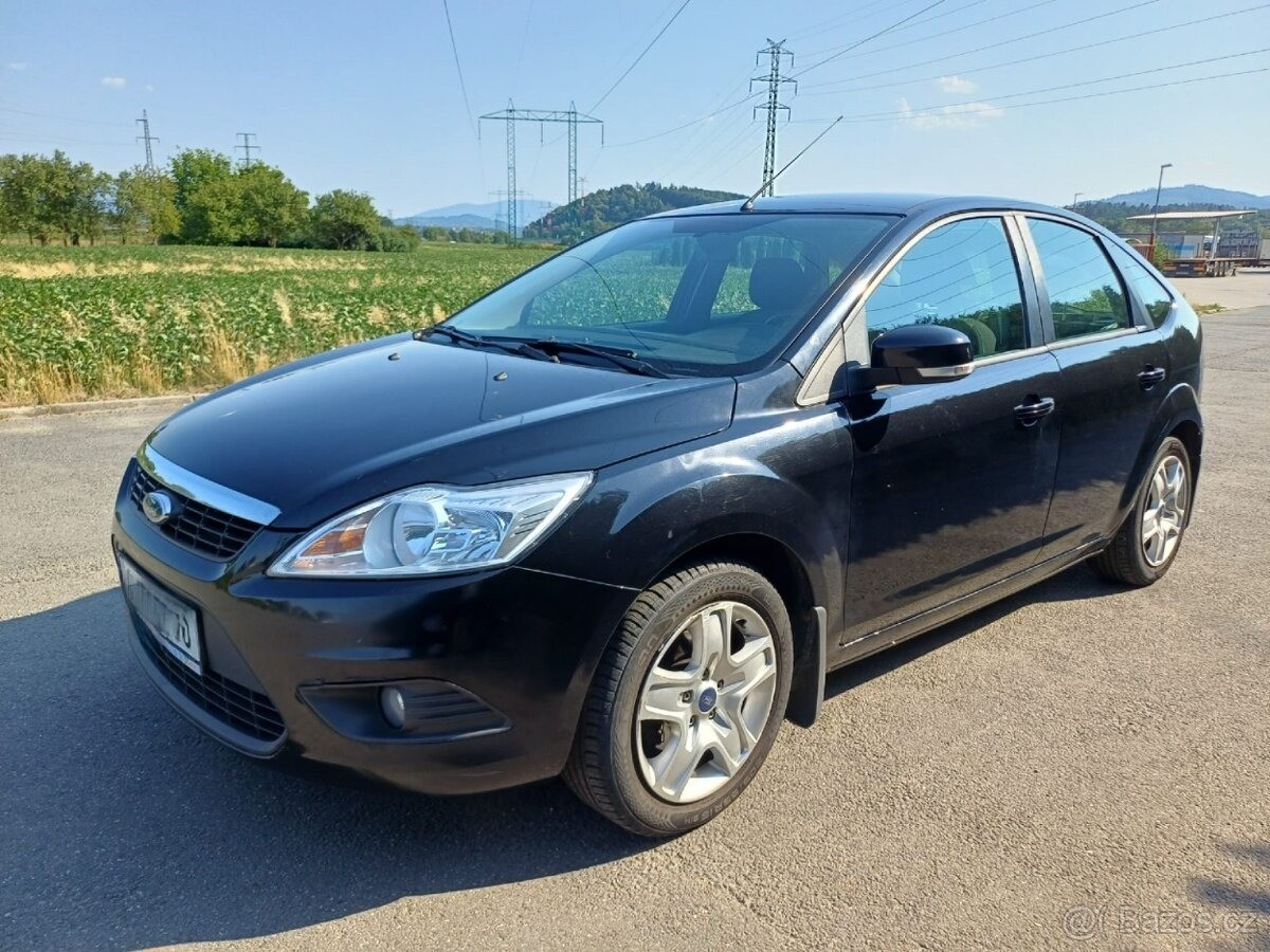 ford-focus-1-6-1596-cm3-74kw-cr-2-majitel - 1