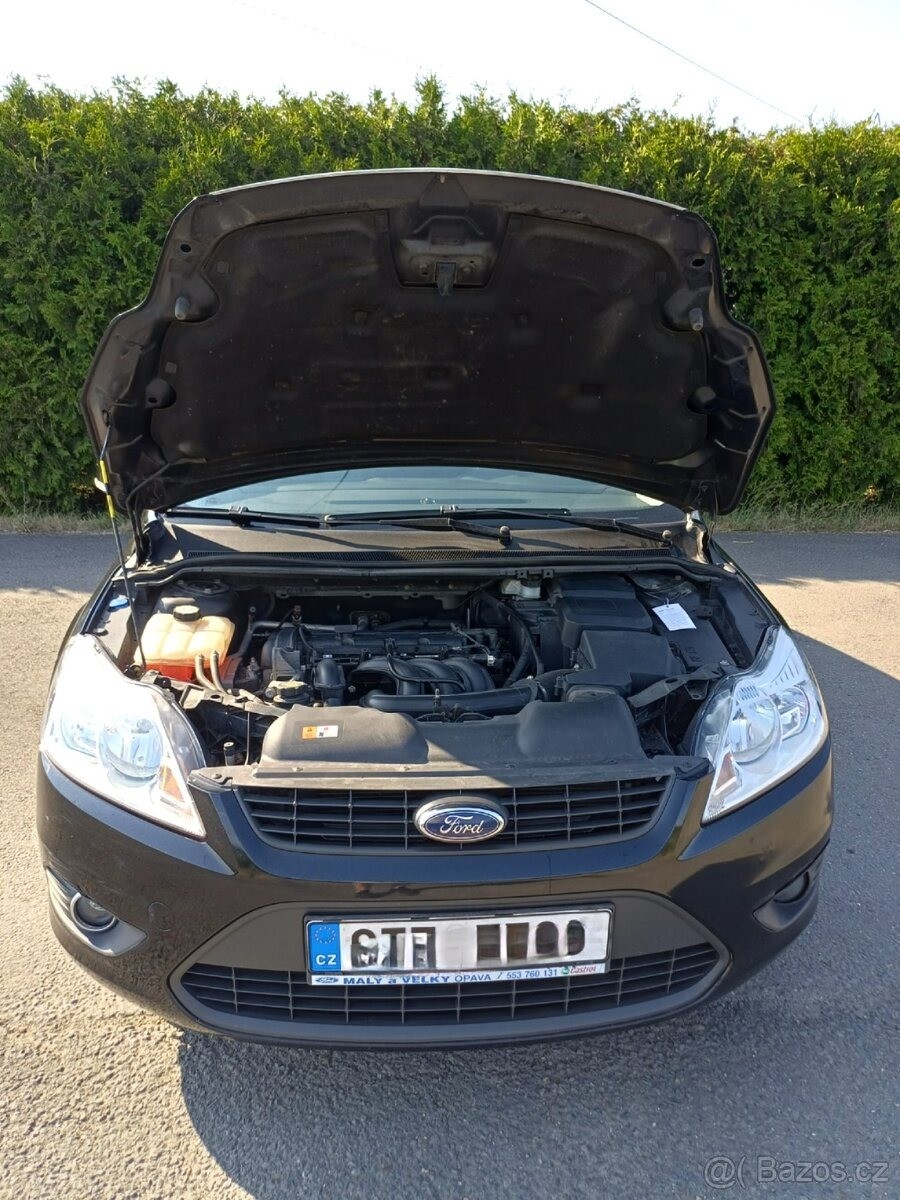 ford-focus-1-6-1596-cm3-74kw-cr-2-majitel - 6