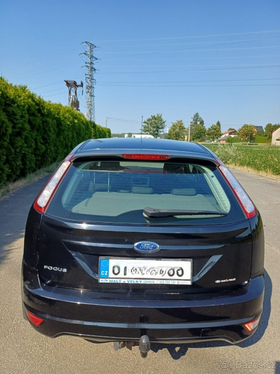 ford-focus-1-6-1596-cm3-74kw-cr-2-majitel - 7