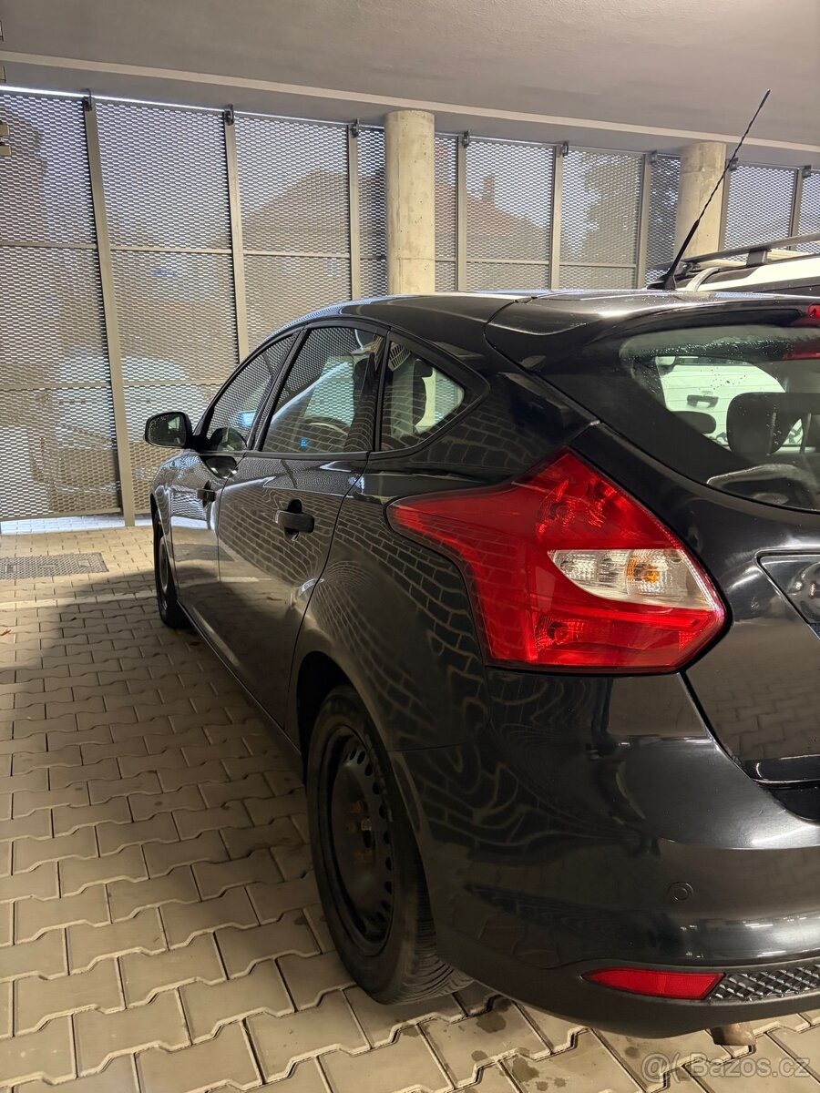 ford-focus-1-6-mk3-2011 - 6