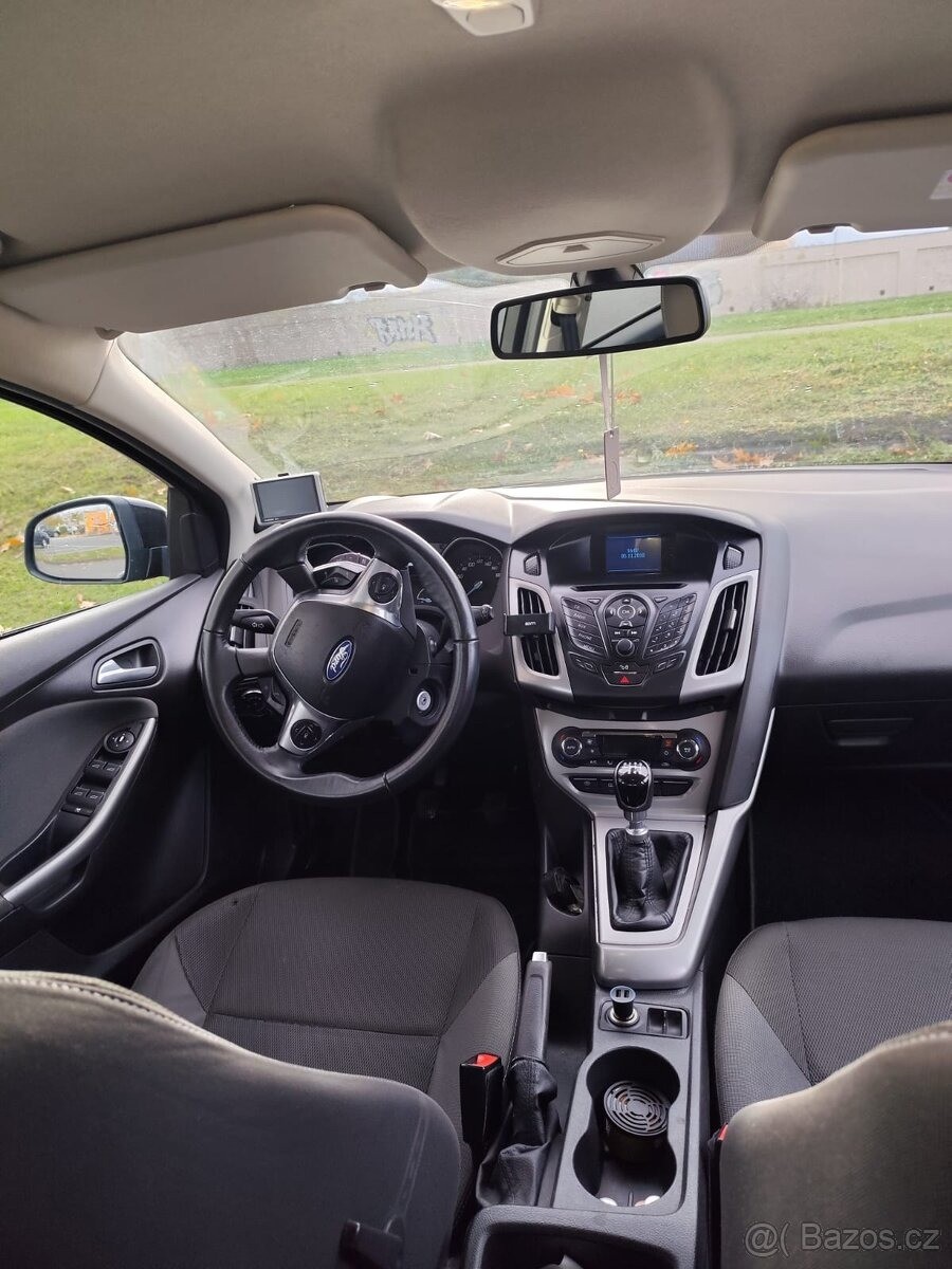 ford-focus-1-6-mk3-2011 - 7