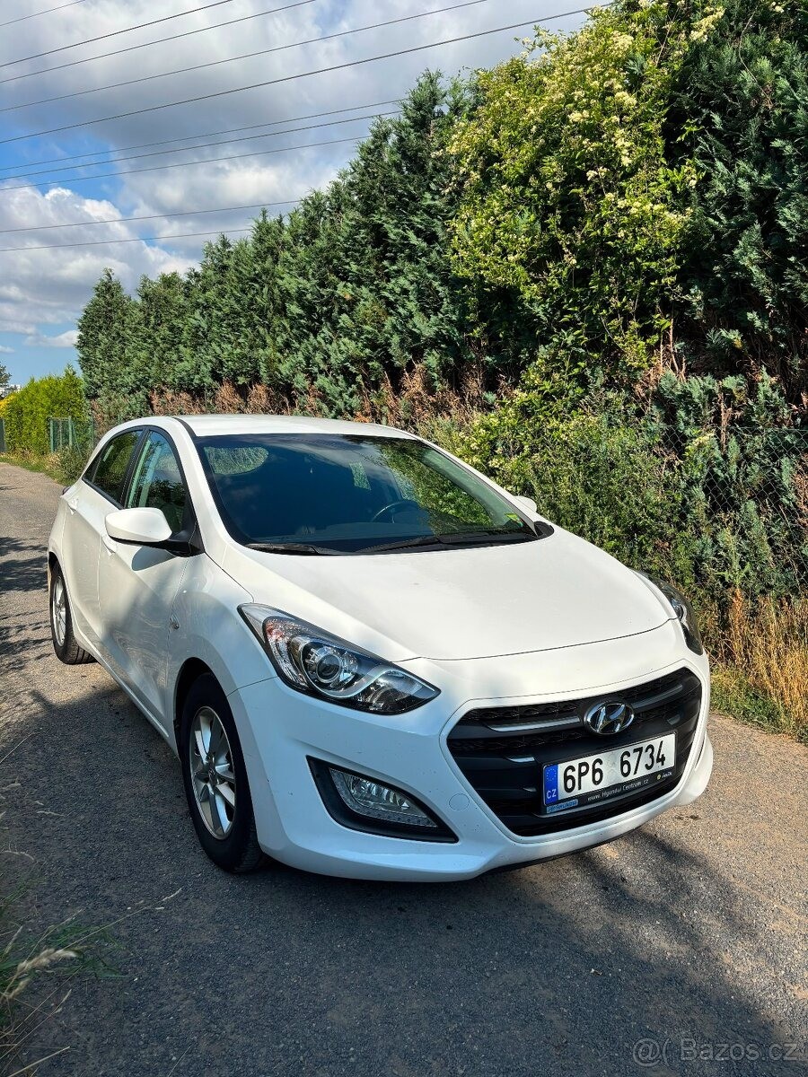 hyundai-i30-1-6-mpi-88-kw-r-v-2015 - 3