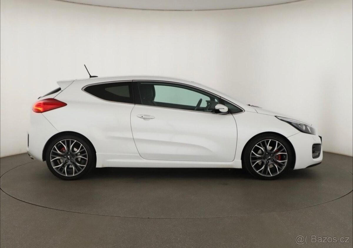 kia-ceed-1-6-gt-t-gdi-150-kw-manual - 3