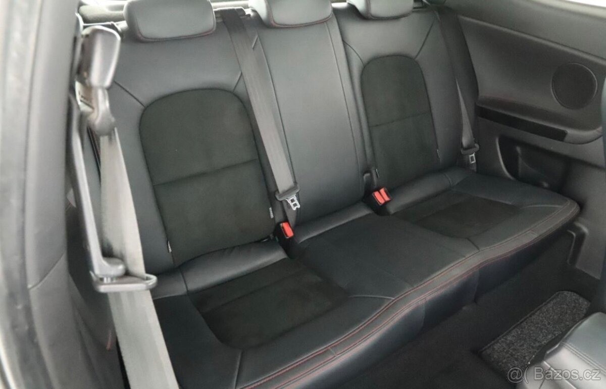 kia-ceed-1-6-gt-t-gdi-150-kw-manual - 9