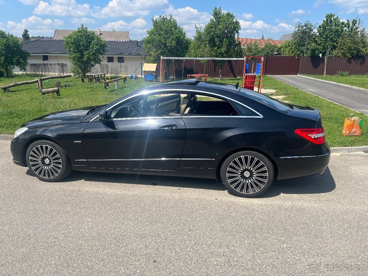 mercedes-benz-tridy-e-3-0-e-350-cdi-coupe - 2