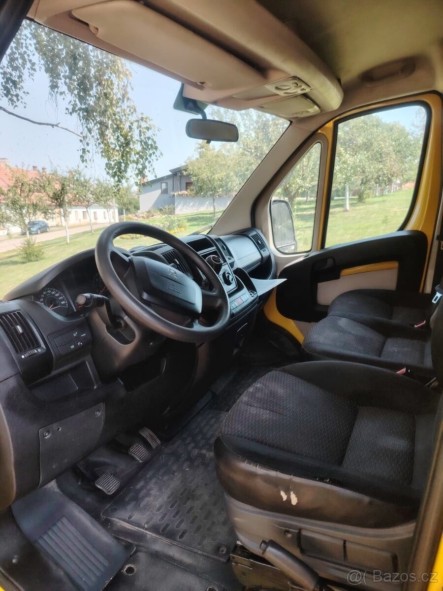 peugeot-boxer-2-0-blue-hdi-96kw-dlouha-verze-l3h - 3